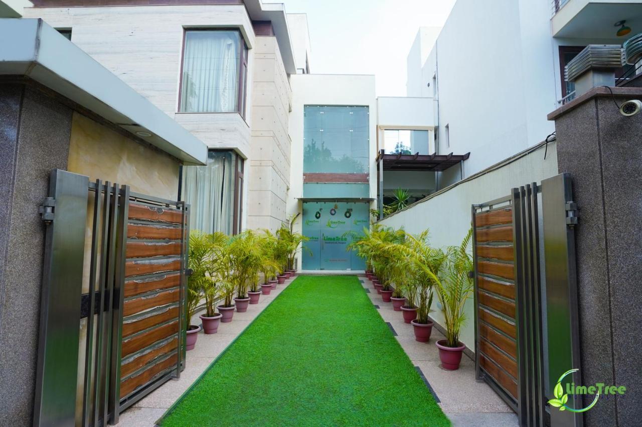 Lime Tree Hotel Sushant Lok Gurgaon Sector 29 Next To Iffco Chowk Metro Exterior foto